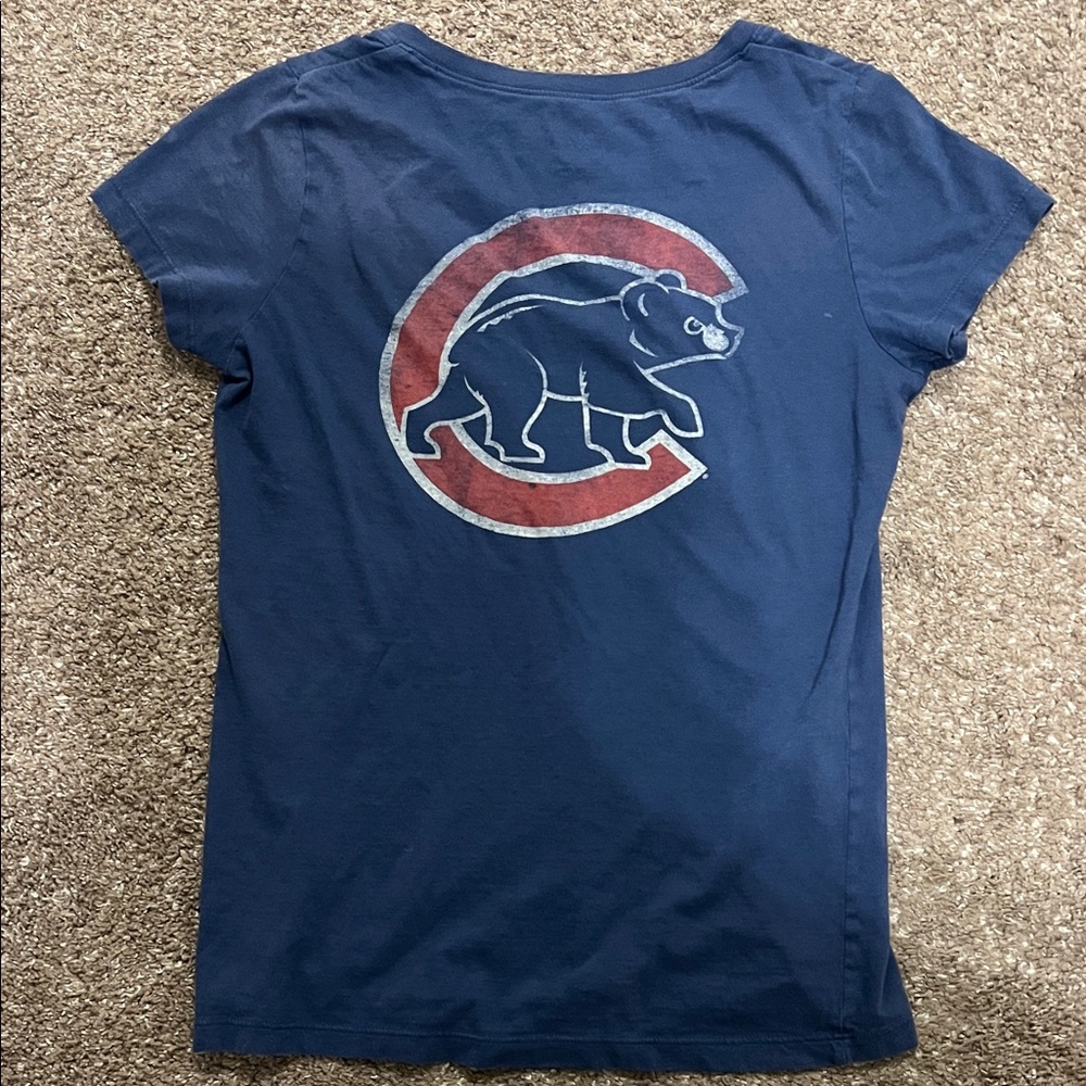 47 Women's Chicago Cubs Navy V-Neck Tee - Picture 2 of 6